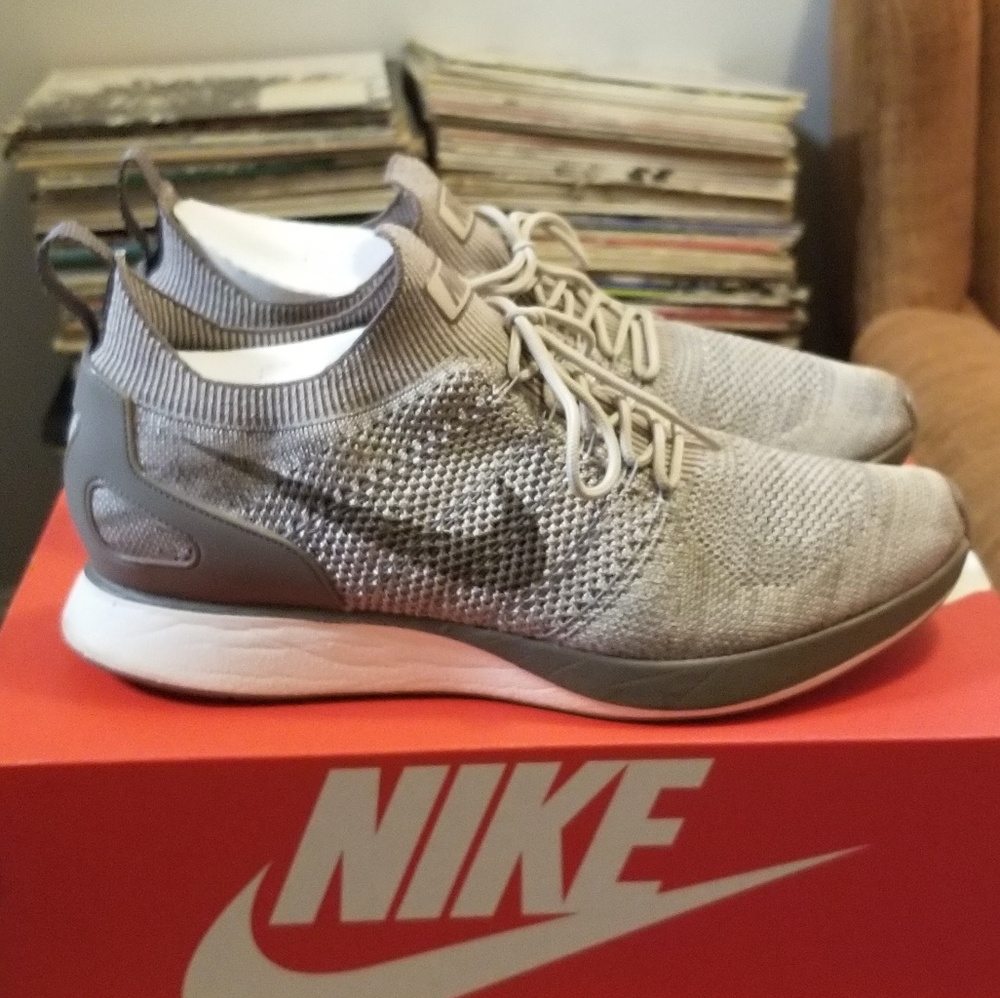 Air Zoom Mariah Flyknit Racer